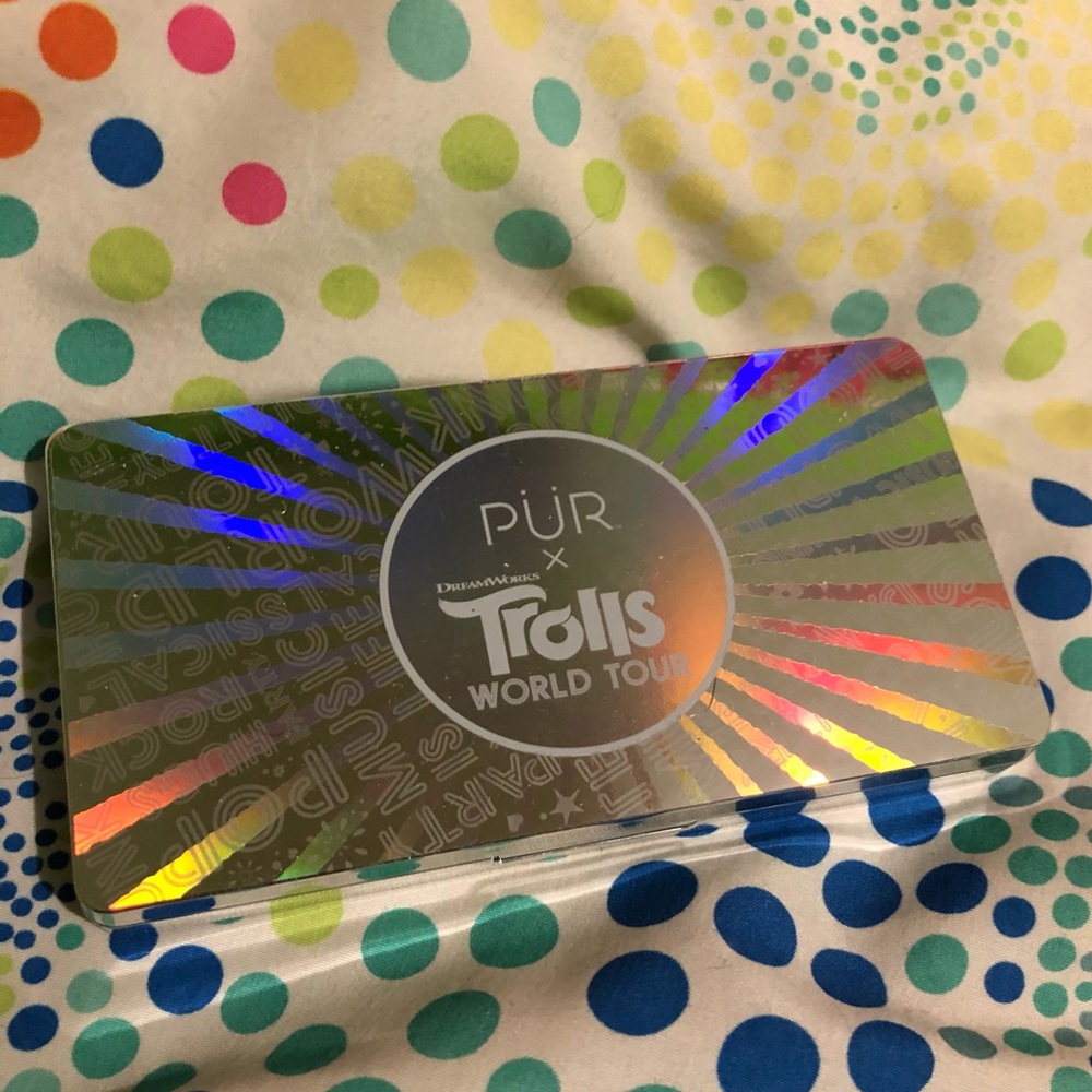 PUR trolls world tour palette